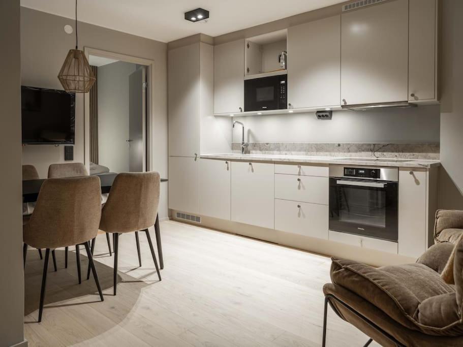 Mountain Retreat For 4 In Are Ski-In Ski-Out Apt- No Windows Εξωτερικό φωτογραφία